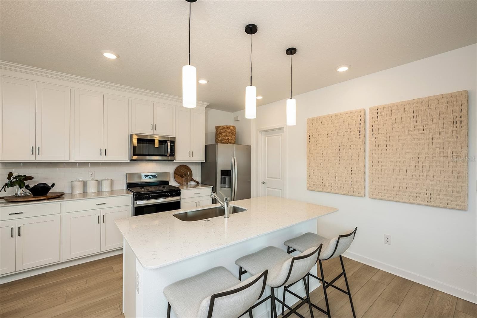 Model Representation - 5330 SPRING MAIDEN CIR, APOLLO BEACH