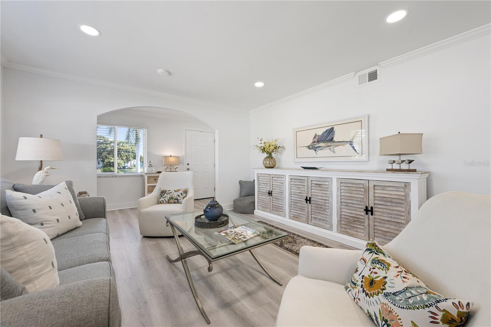 view of foyer from living room - 524 SPANISH DR S #125, LONGBOAT KEY