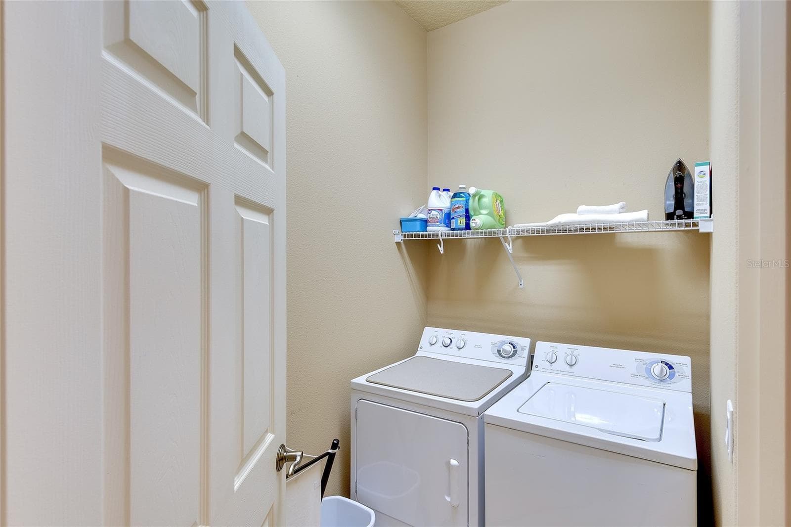 Laundry room off kitchen for convenience - 9735 53RD DR E, BRADENTON