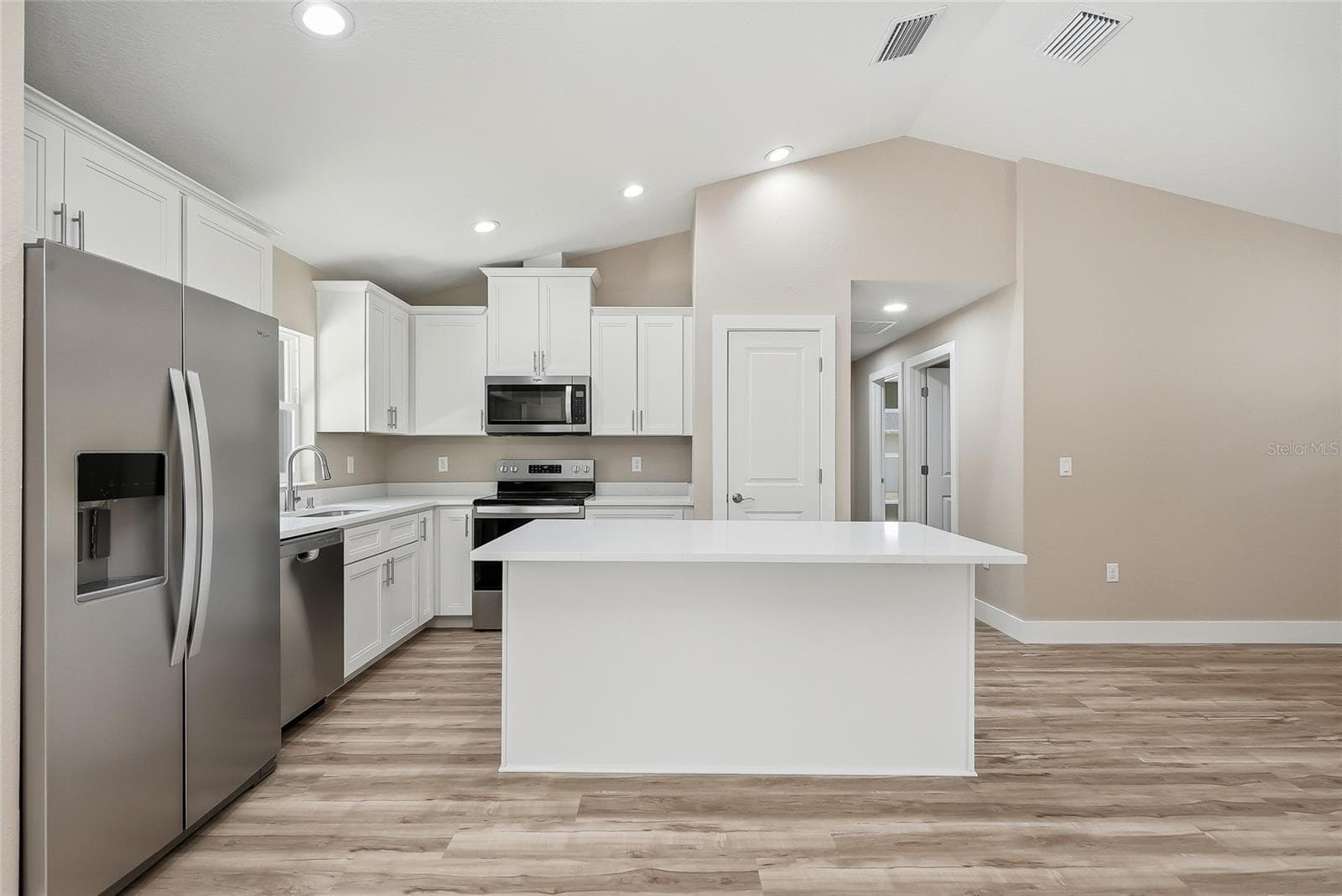 Single Family Residence at 16325 FORCE RD, BROOKSVILLE, photo 14 of 53