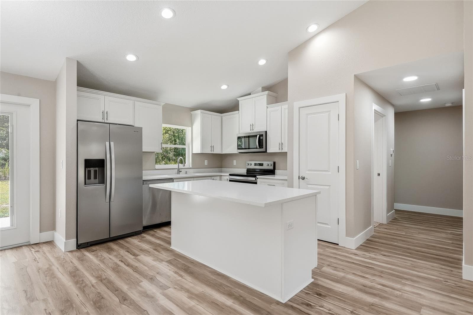 Single Family Residence at 16325 FORCE RD, BROOKSVILLE, photo 15 of 53