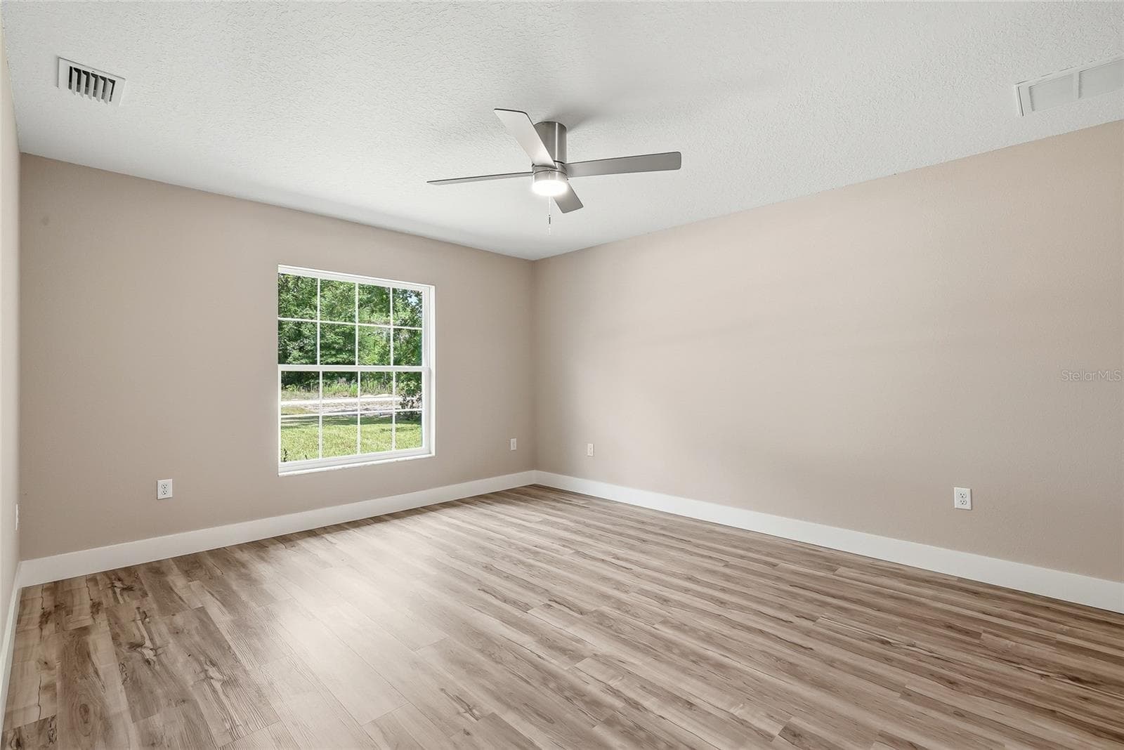 Single Family Residence at 16325 FORCE RD, BROOKSVILLE, photo 22 of 53