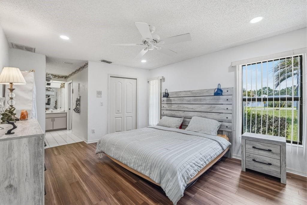 Single Family Residence at 10186 SLEEPY WILLOW CT, SPRING HILL, photo 18 of 30