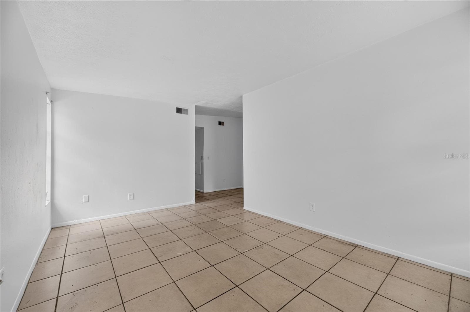 8724 N 48th St - 8723 & 8724 N 48TH ST, TAMPA
