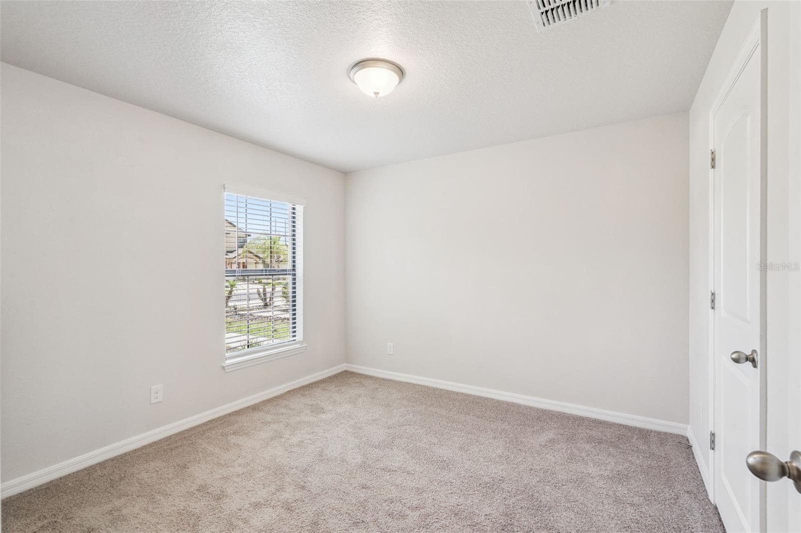 Single Family Residence at 2222 CASPIAN DR, LAKELAND, photo 15 of 27