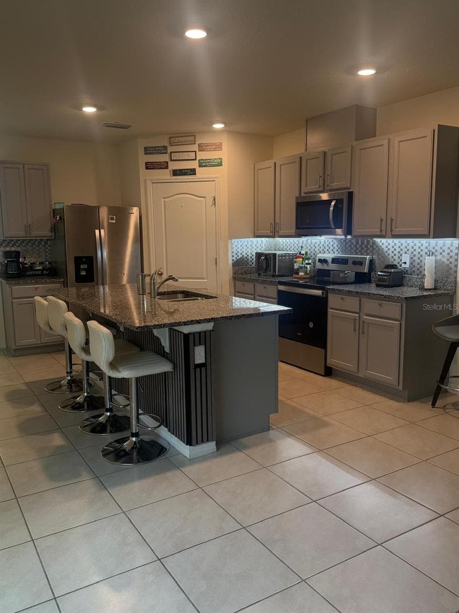 Single Family Residence at 2439 VIOLET SHELTON CT, SANFORD, photo 8 of 28