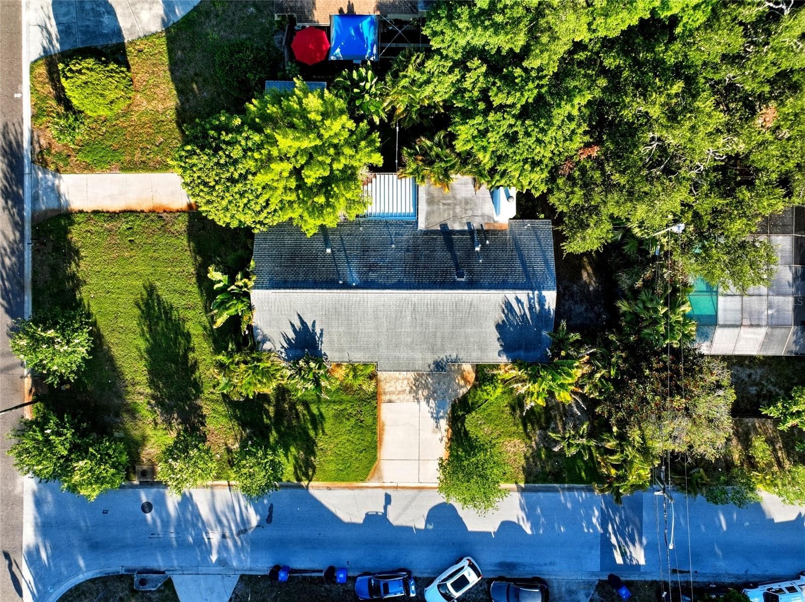 Duplex at 2310 29TH ST N, ST PETERSBURG, photo 3 of 40