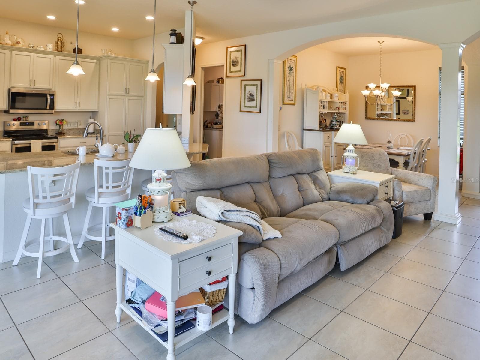 Single Family Residence at 1061 SAWGRASS DR, WINTER HAVEN, photo 4 of 52