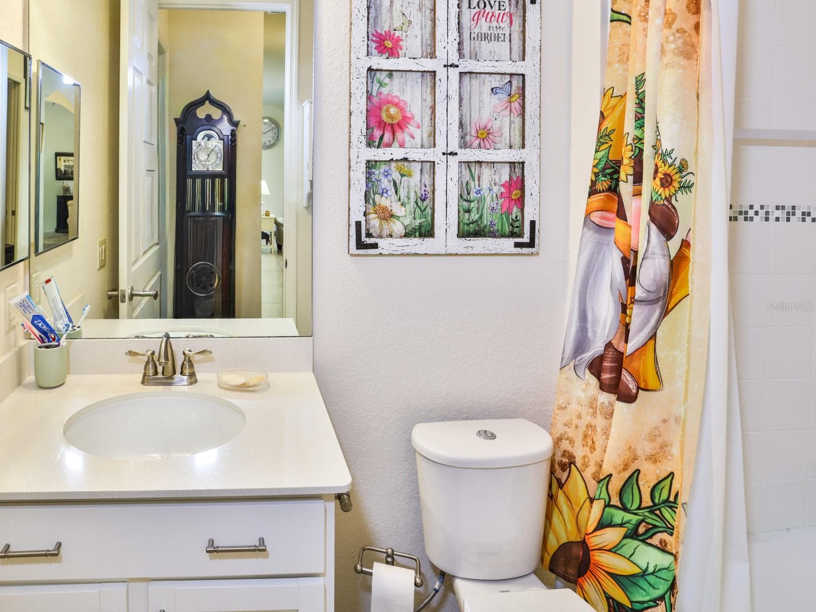Single Family Residence at 1061 SAWGRASS DR, WINTER HAVEN, photo 14 of 52