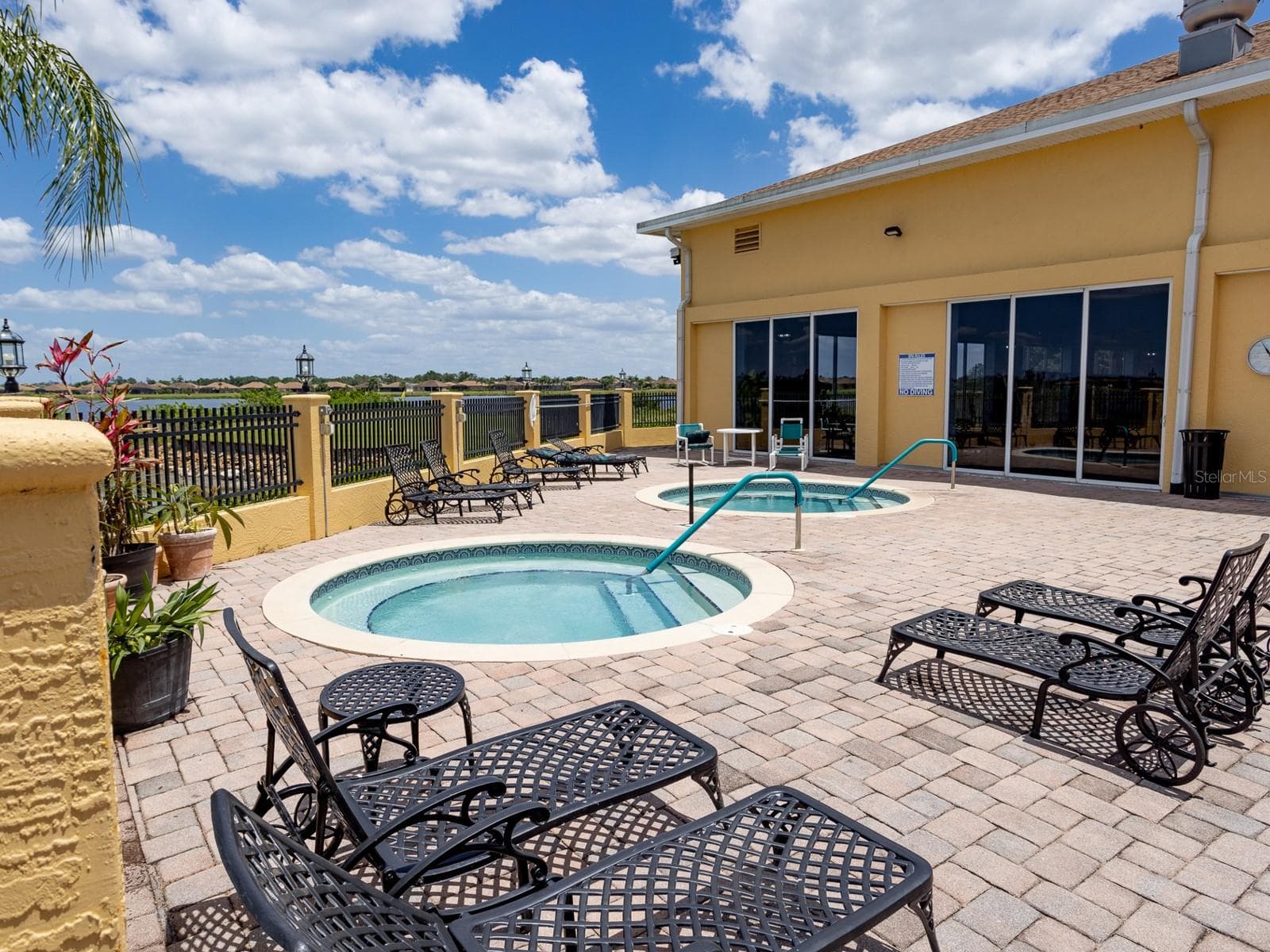 Single Family Residence at 1061 SAWGRASS DR, WINTER HAVEN, photo 50 of 52
