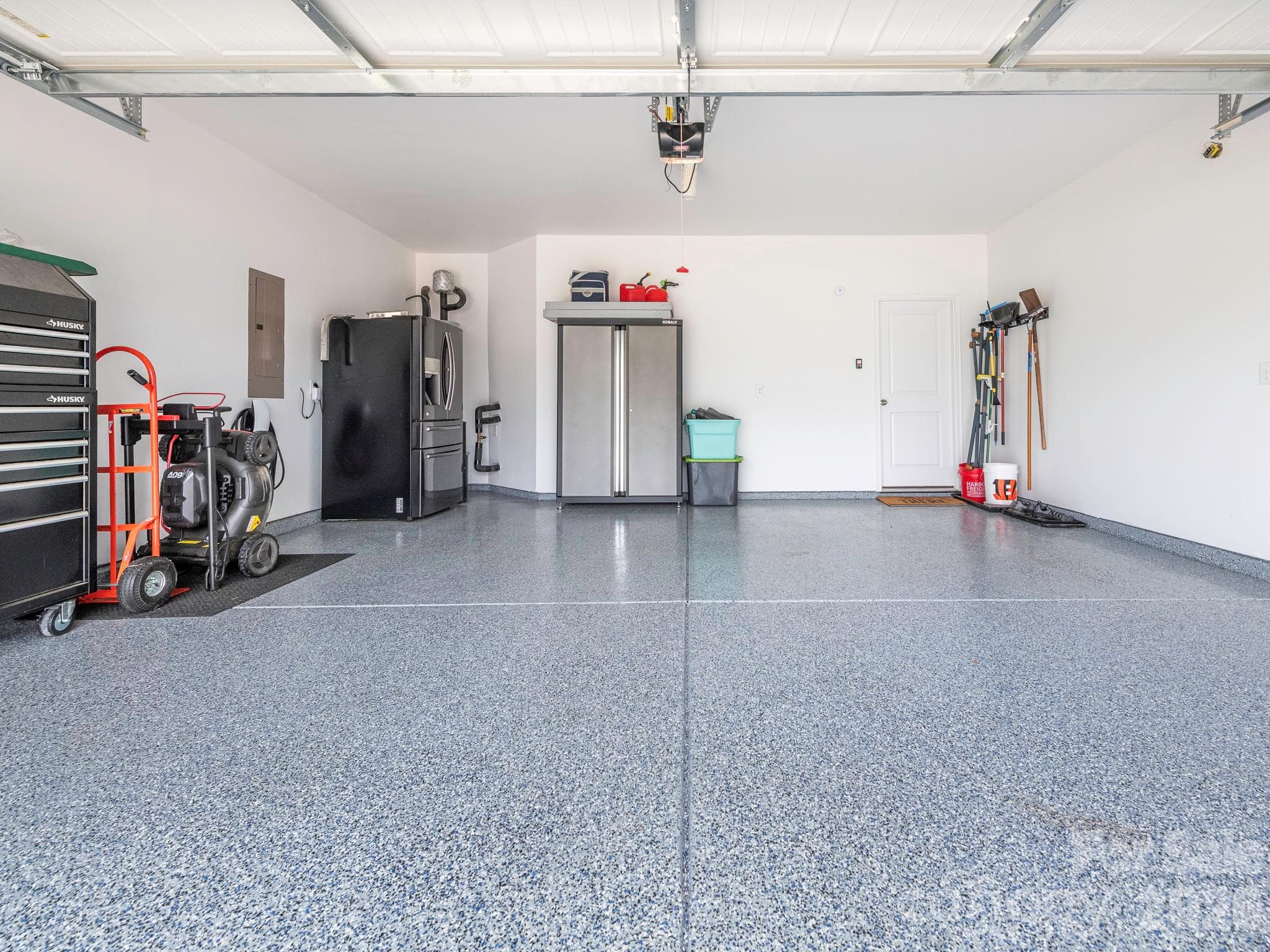 FINISHED 2CAR GARAGE, EPOXY FLOOR, TESLA CHARGER - Mooresville