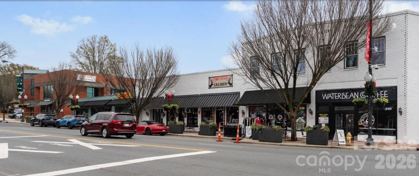 Downtown Pineville - 16112 Pegasus Ranch Road, Pineville