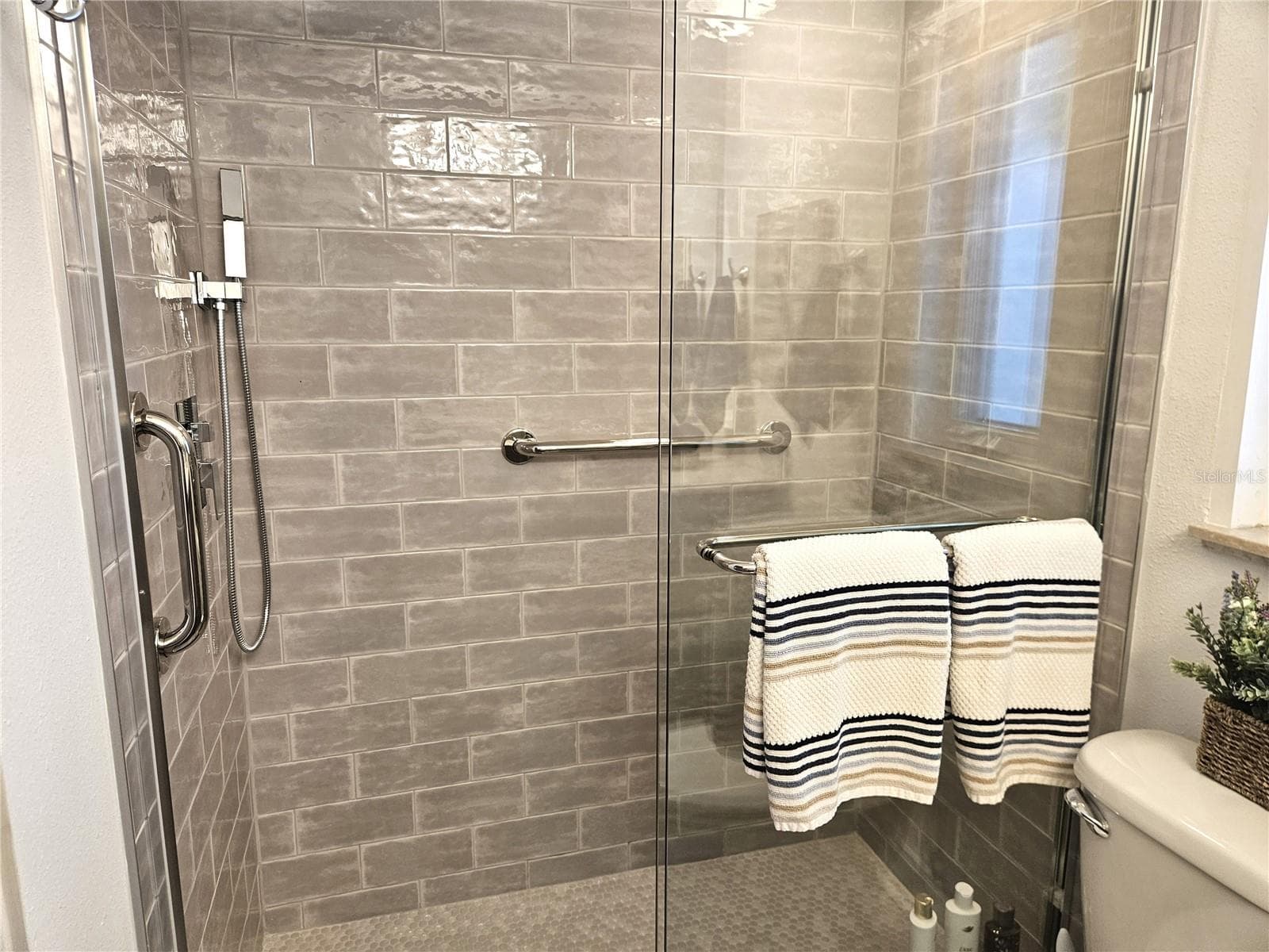 en suite shower - 524 SPANISH DR S #125, LONGBOAT KEY