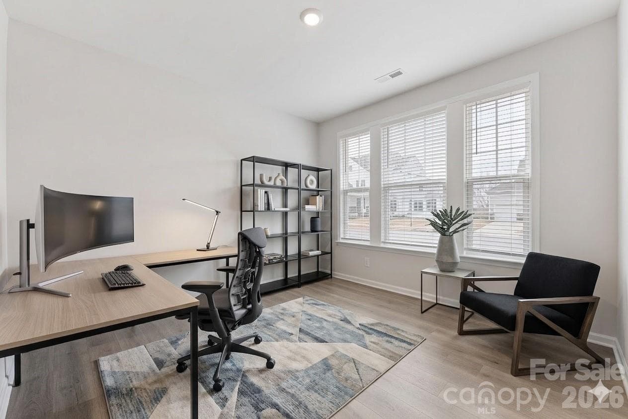virtually staged office - Mooresville
