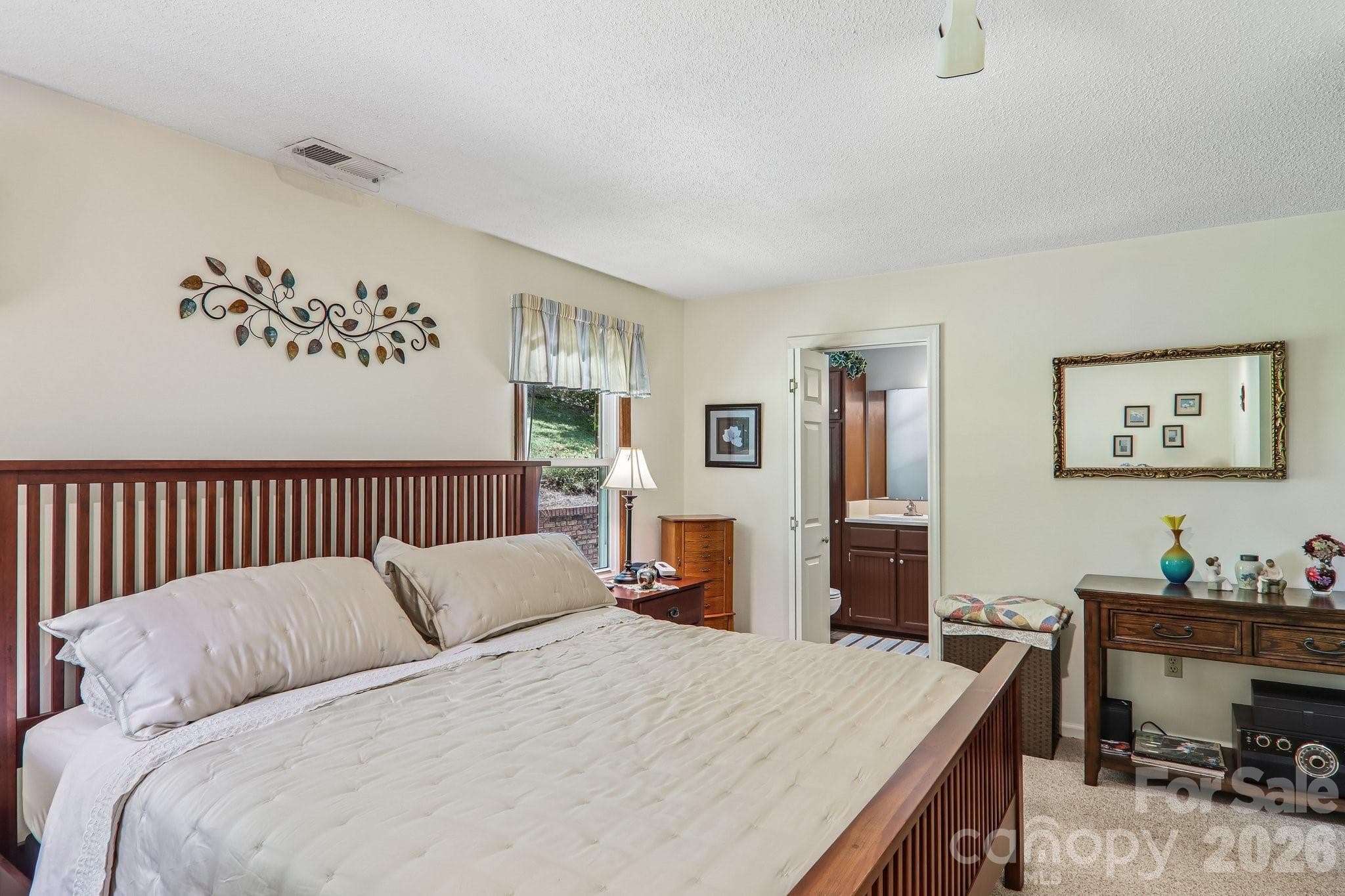 Single Family Residence at 57 Chateau Place, Waynesville, photo 25 of 48