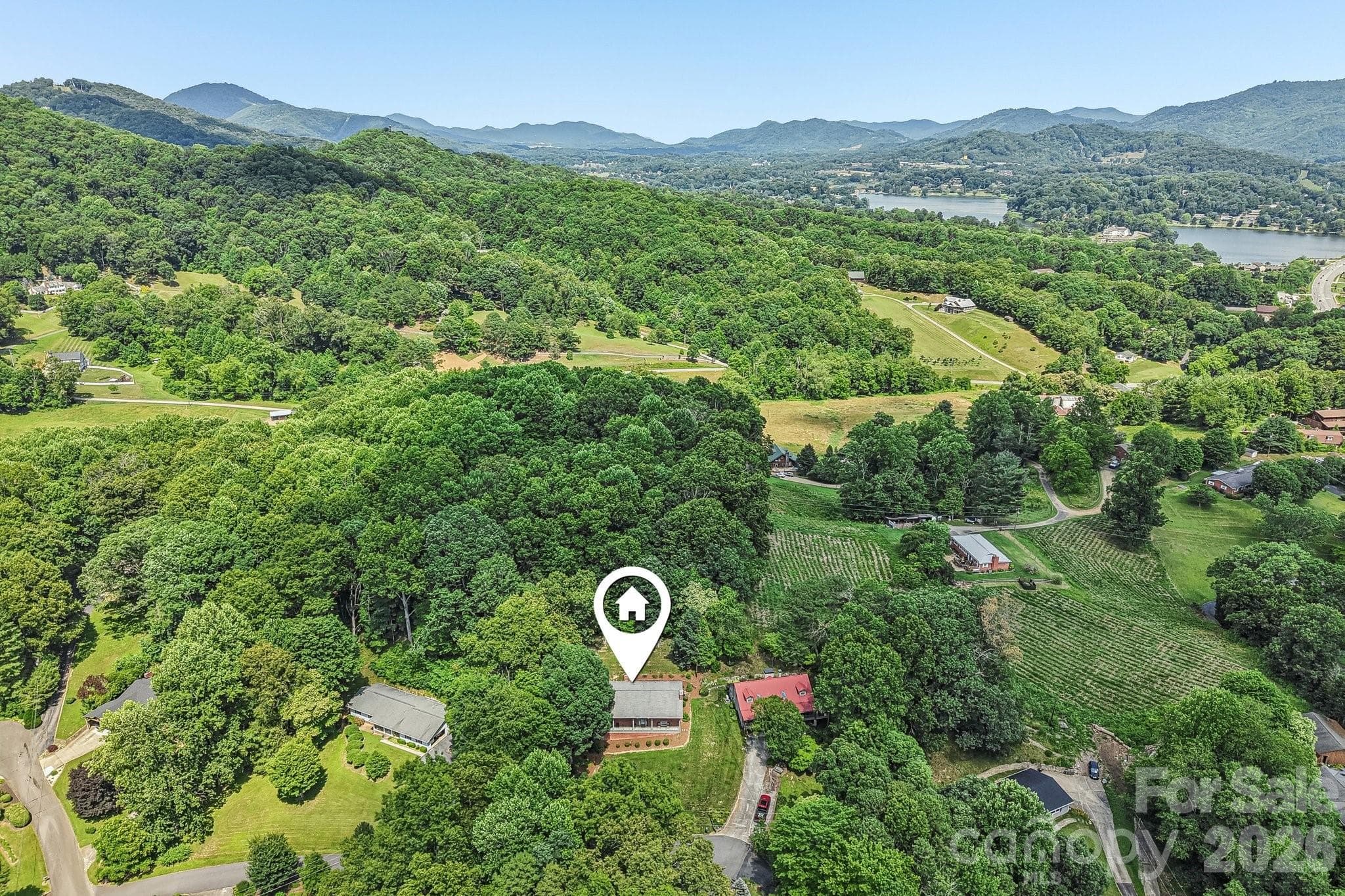 Single Family Residence at 57 Chateau Place, Waynesville, photo 38 of 48