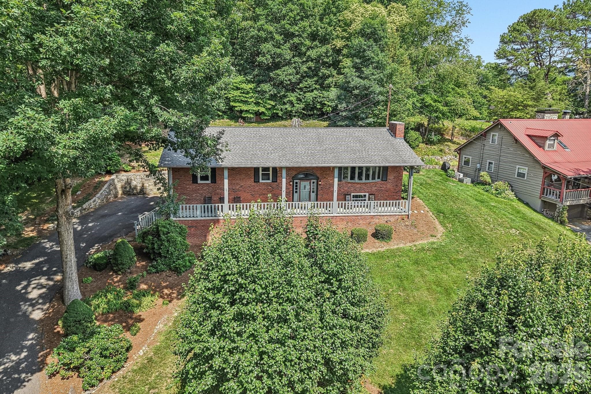 Single Family Residence at 57 Chateau Place, Waynesville, photo 40 of 48