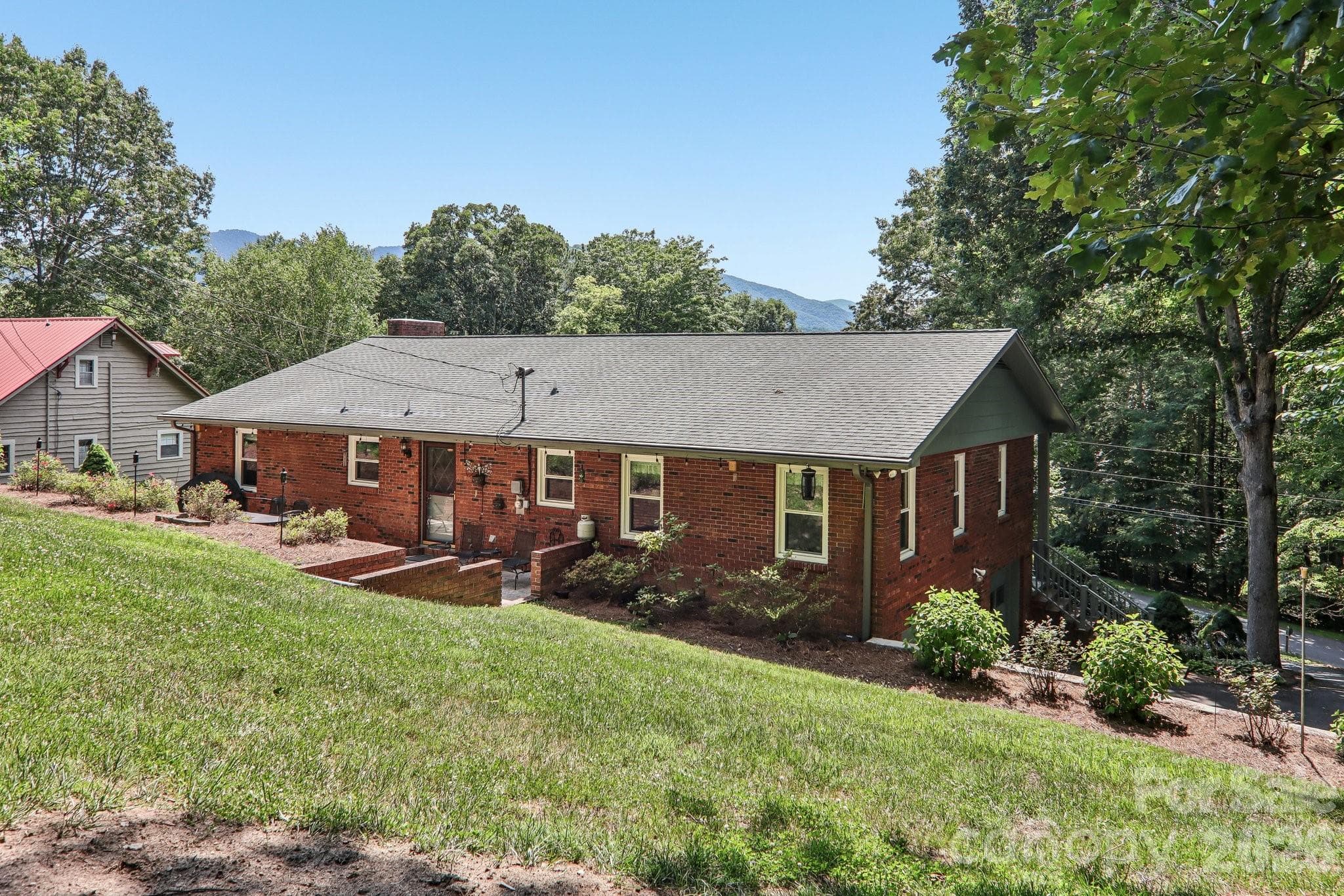 Single Family Residence at 57 Chateau Place, Waynesville, photo 43 of 48