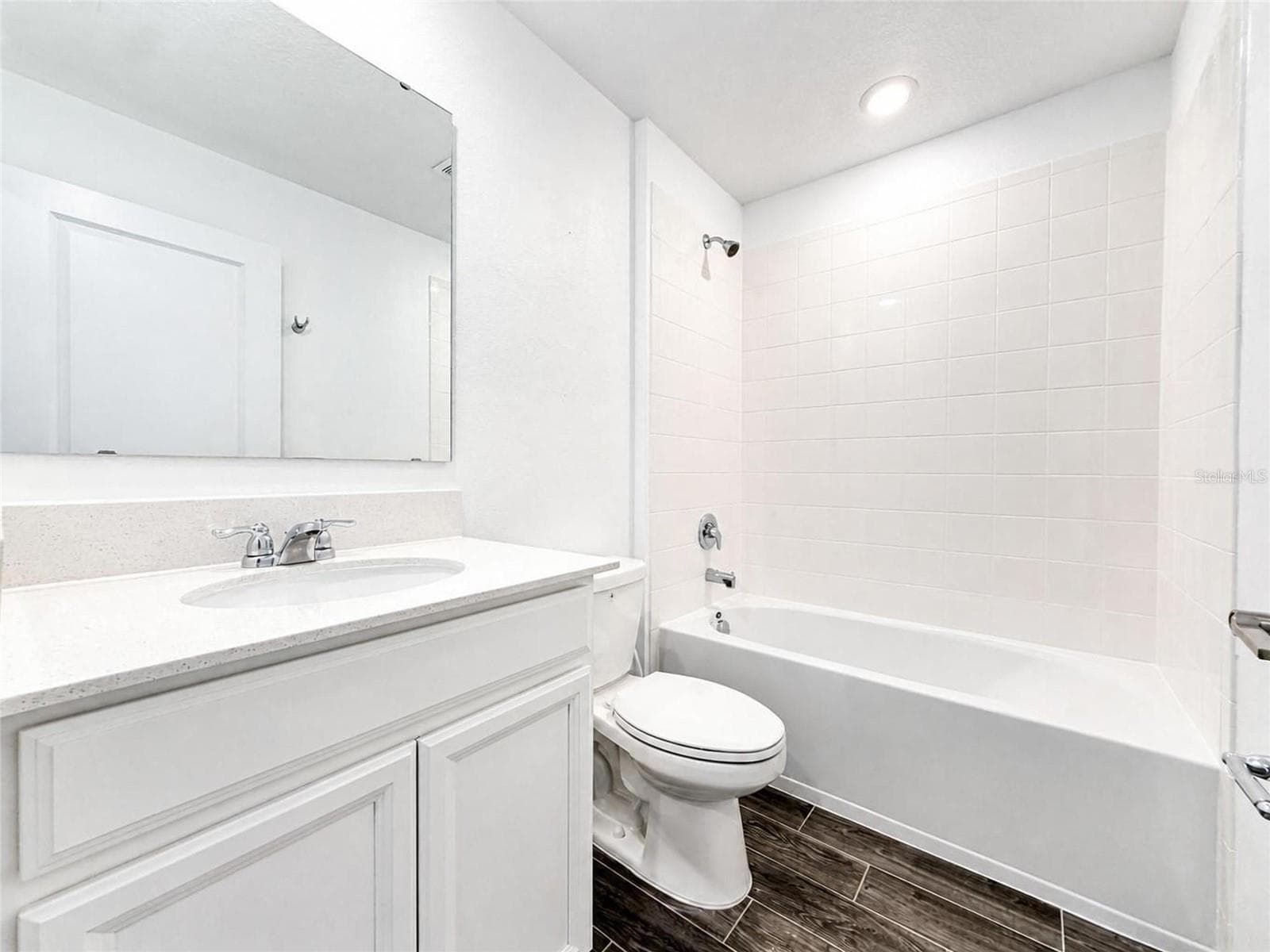 Bath 2 - 1328 TUPELO TRL, HAINES CITY