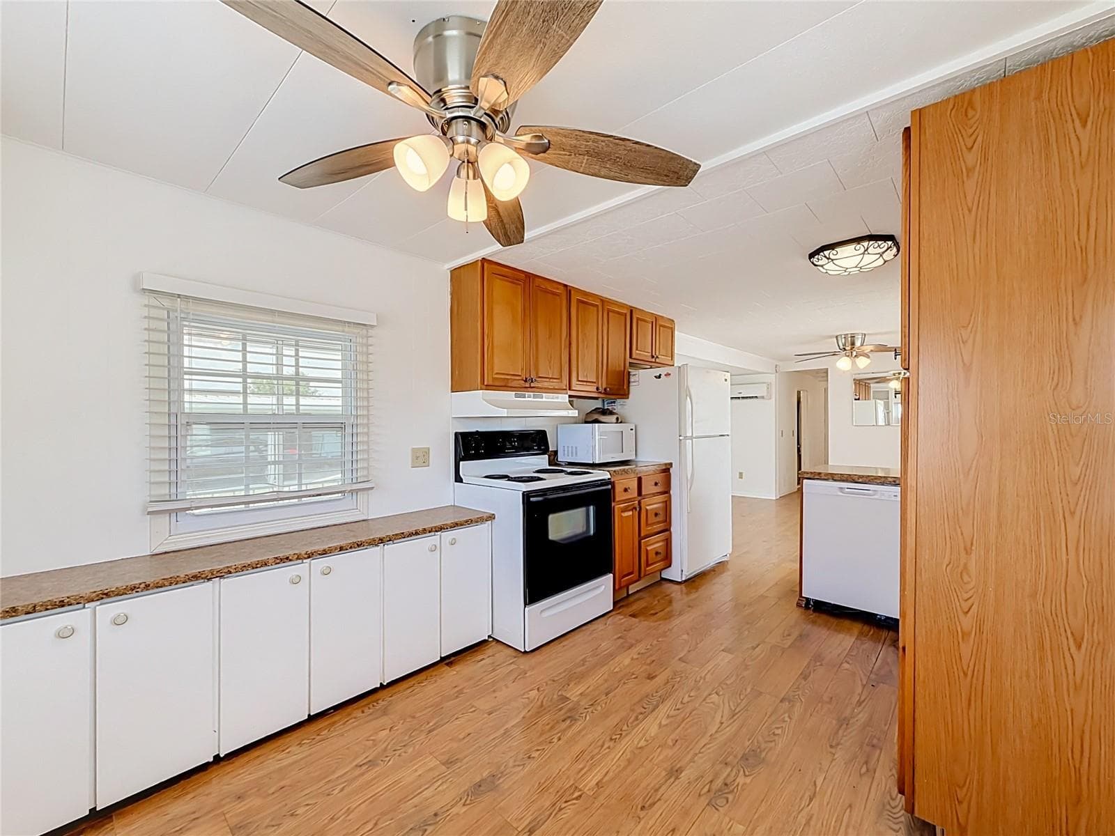 Mobile Home at 800 32ND AVE S #727, ST PETERSBURG, photo 9 of 32