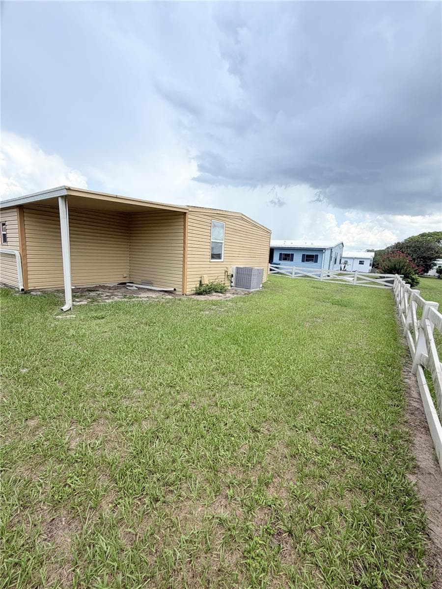 Manufactured Home at 14224 SANDHURST ST, BROOKSVILLE, photo 25 of 28