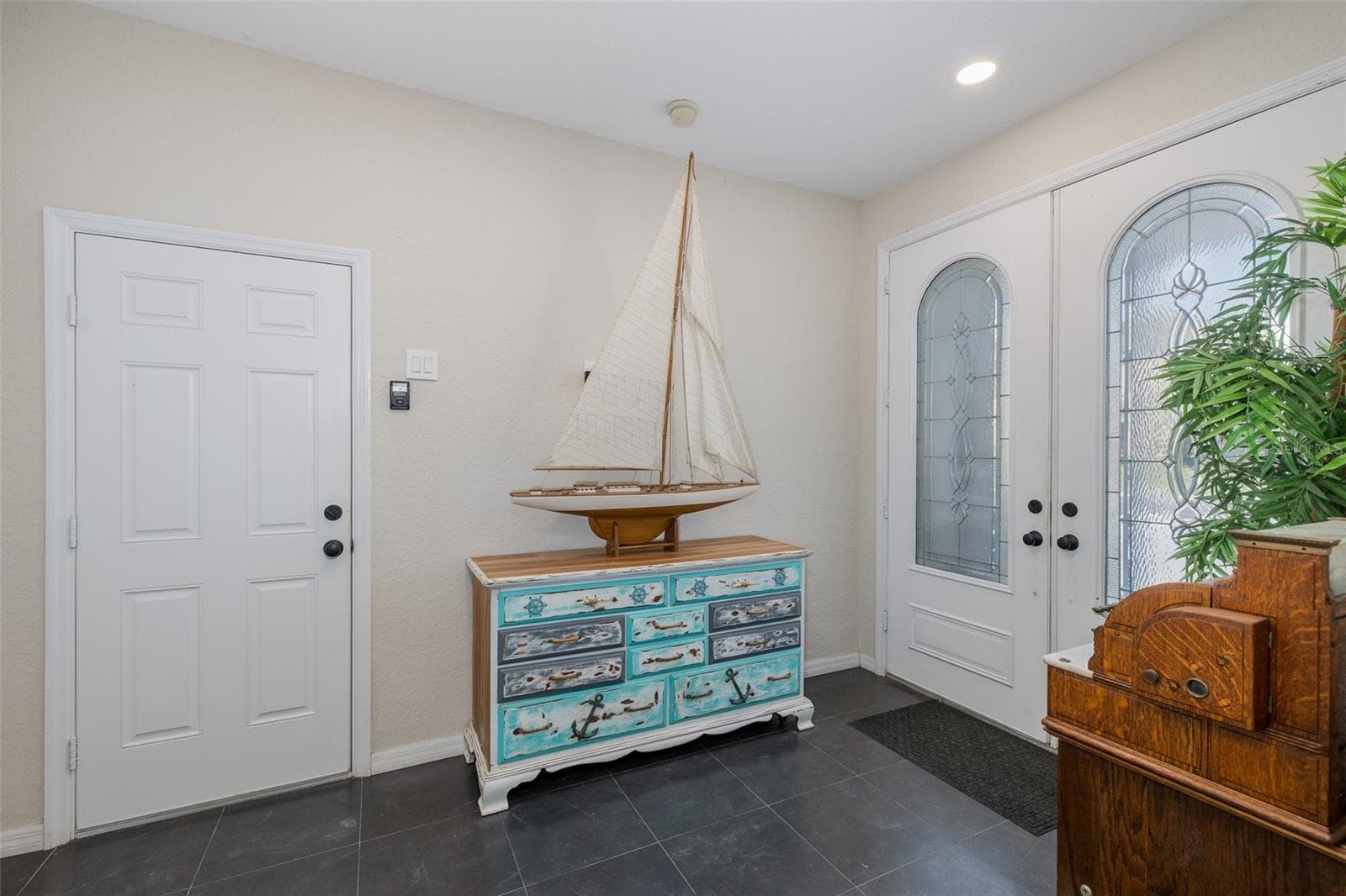 Foyer - 3020 SHEPPARDS CROOK CT, HOLIDAY