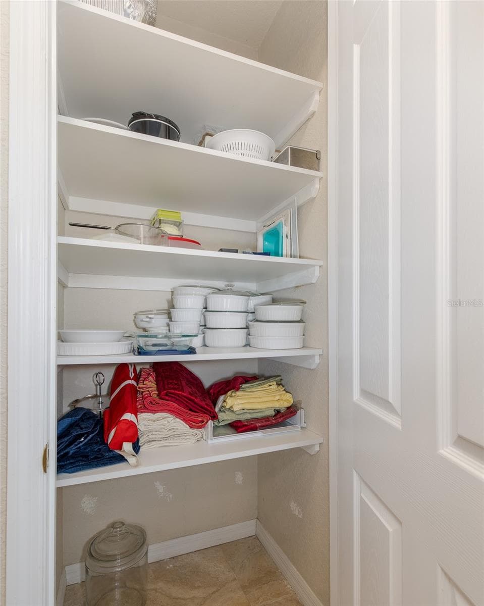 Kitchen closet Pantry - 3020 SHEPPARDS CROOK CT, HOLIDAY