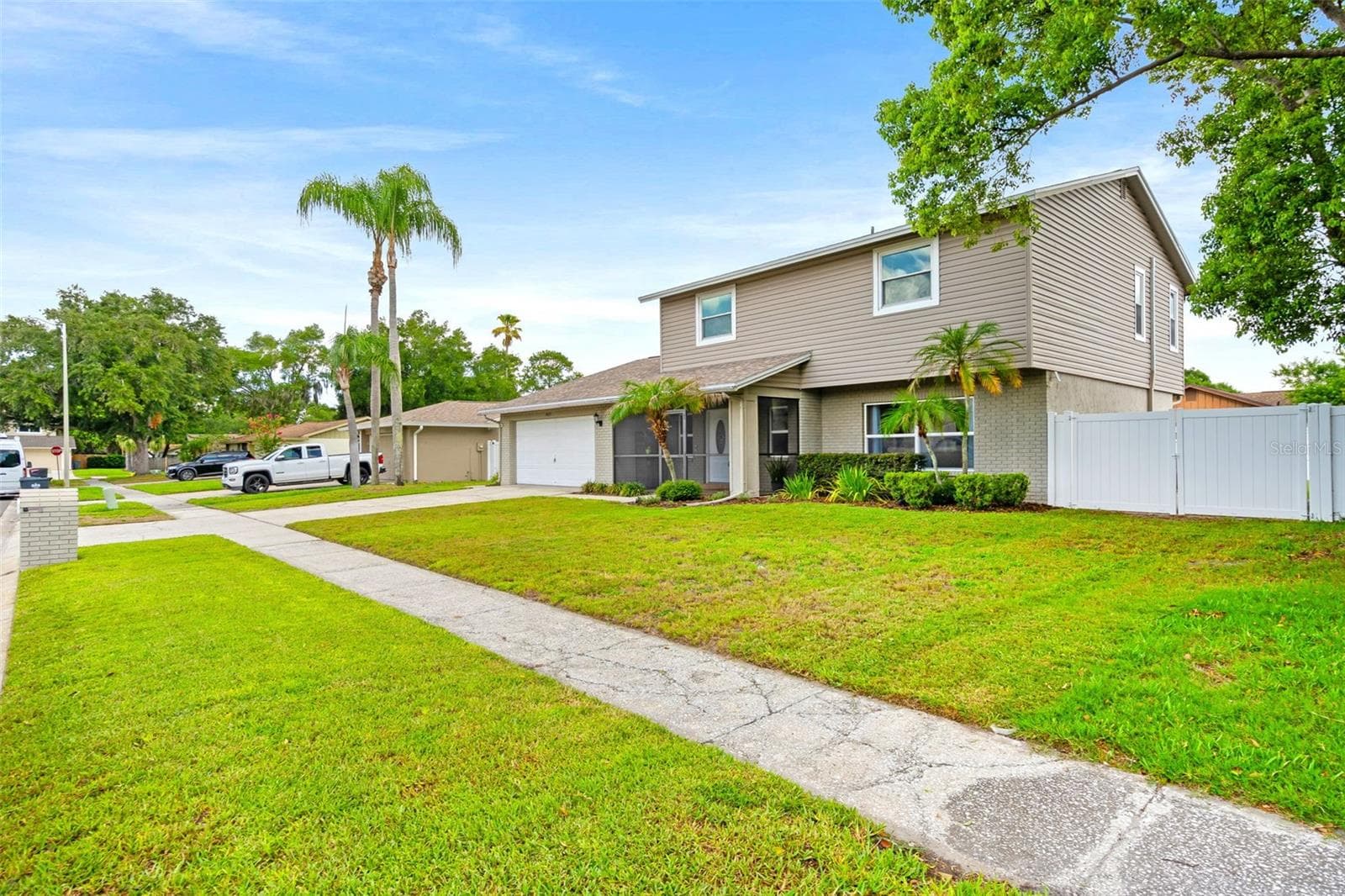 Single Family Residence at 4029 BELL GRANDE DR, VALRICO, photo 3 of 53