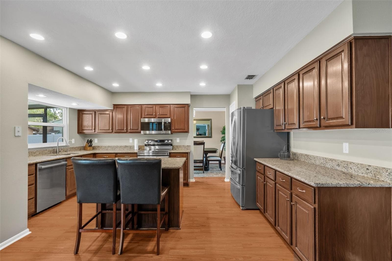 Single Family Residence at 4029 BELL GRANDE DR, VALRICO, photo 11 of 53
