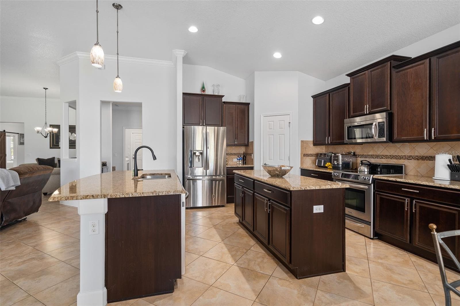 Single Family Residence at 30115 KLADRUBY PT, MOUNT DORA, photo 12 of 36
