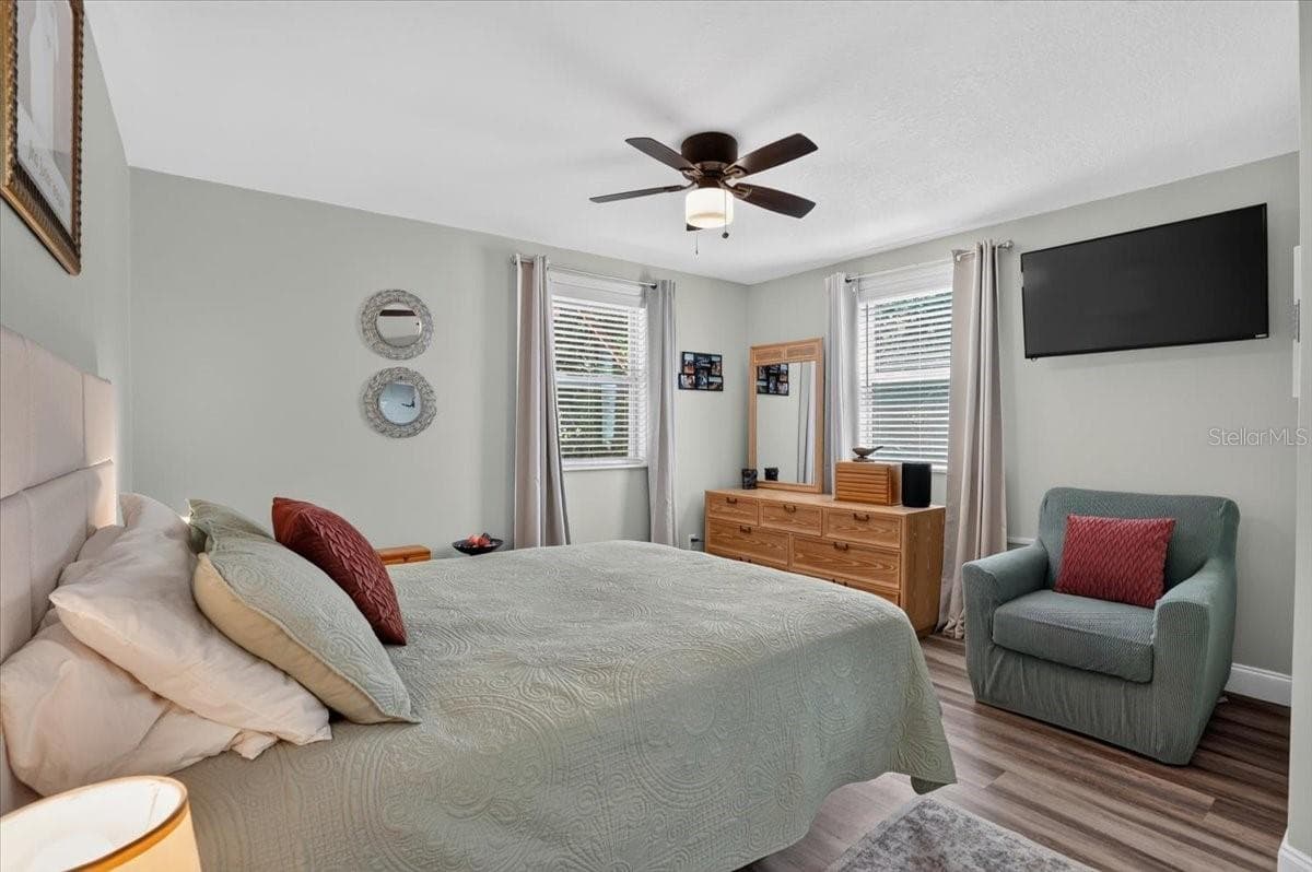 Primary bedroom guest house - 11740 DARSEY RD, PARRISH