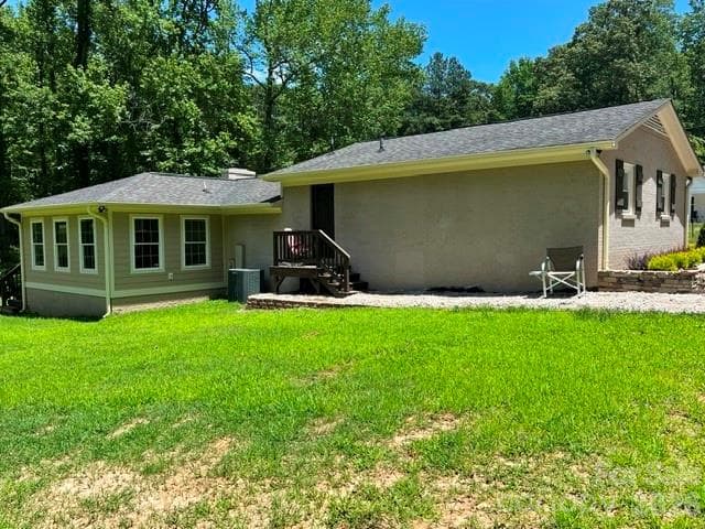 Single Family Residence at 903 N 8th Street, Bessemer City, photo 4 of 20