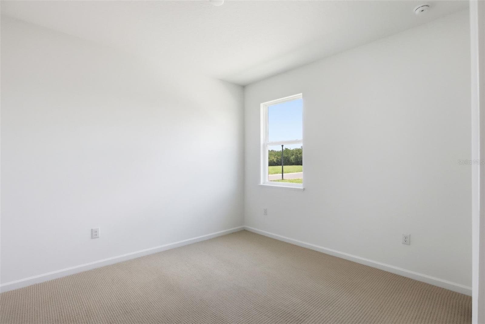 Single Family Residence at 1595 STONECLIFFF DR, APOPKA, photo 5 of 45