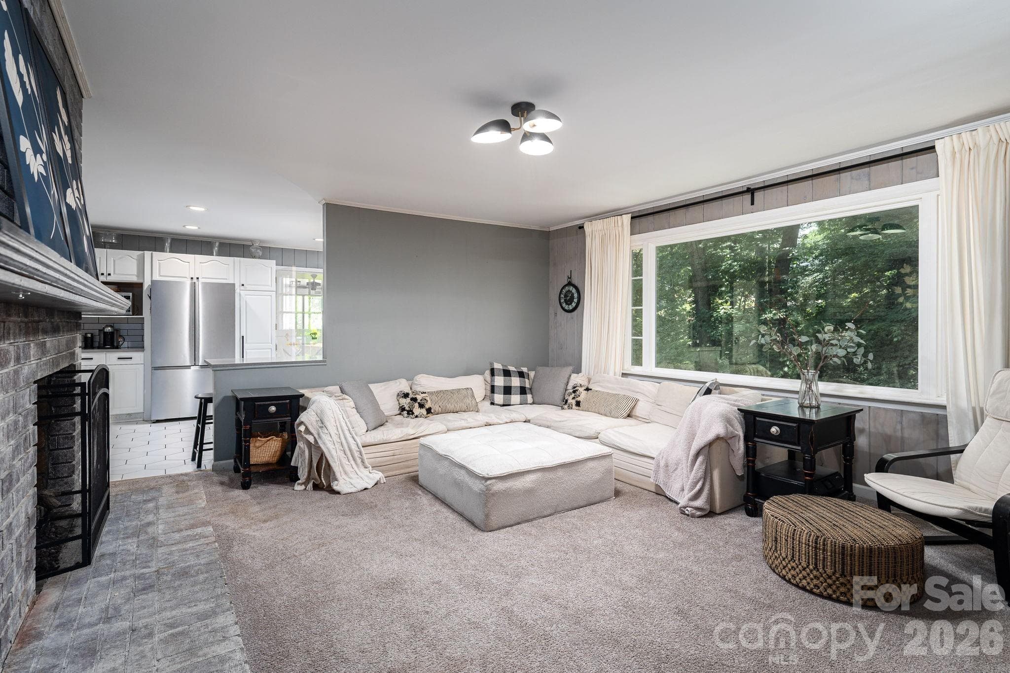Single Family Residence at 504 Dogwood Lane, Belmont, photo 13 of 33