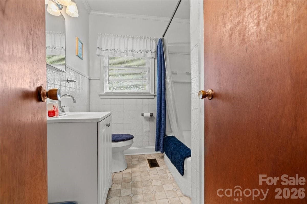 Single Family Residence at None, Cheraw, photo 11 of 32