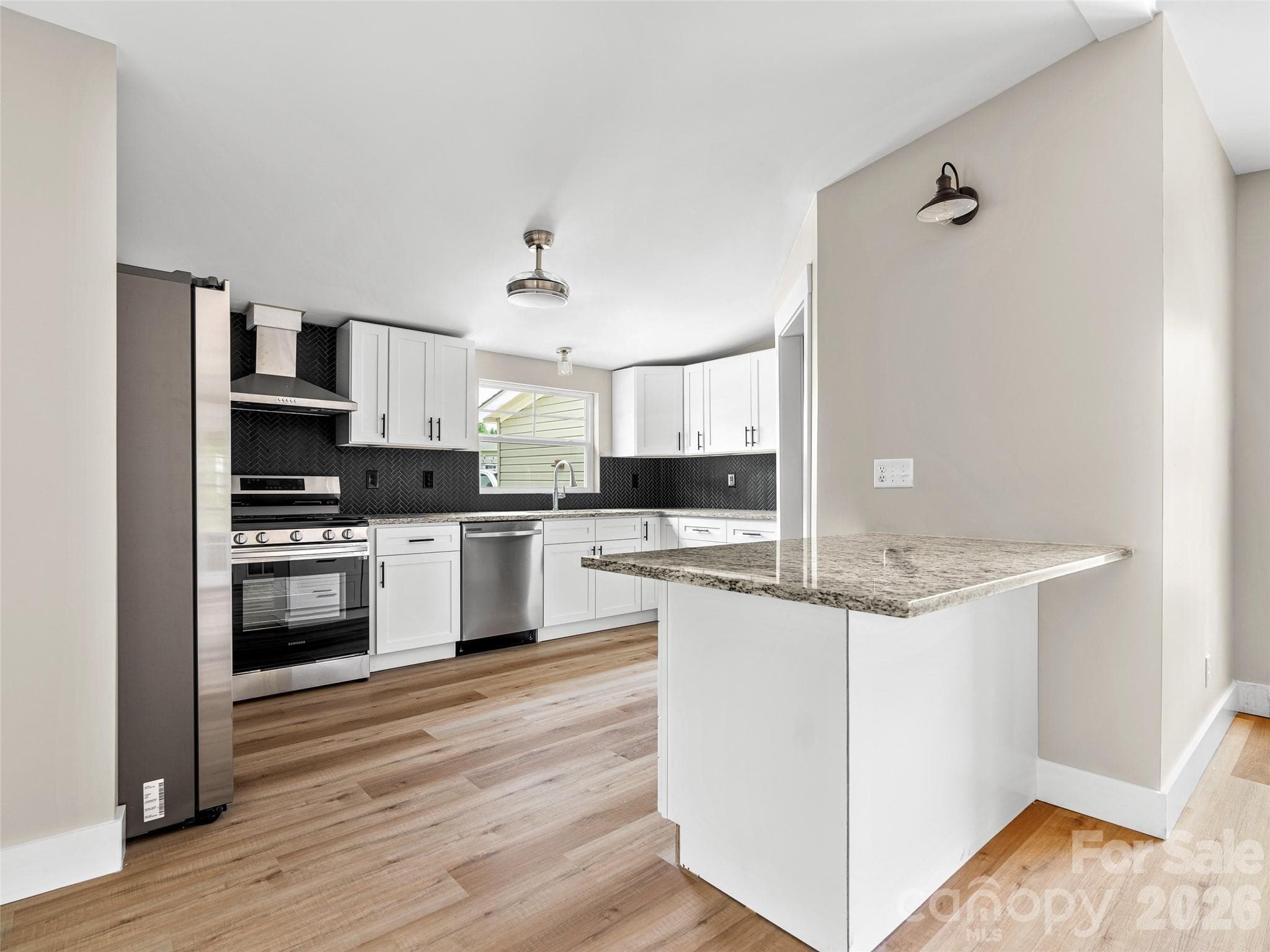 Single Family Residence at 448 Riverwind Drive, Hendersonville, photo 7 of 43