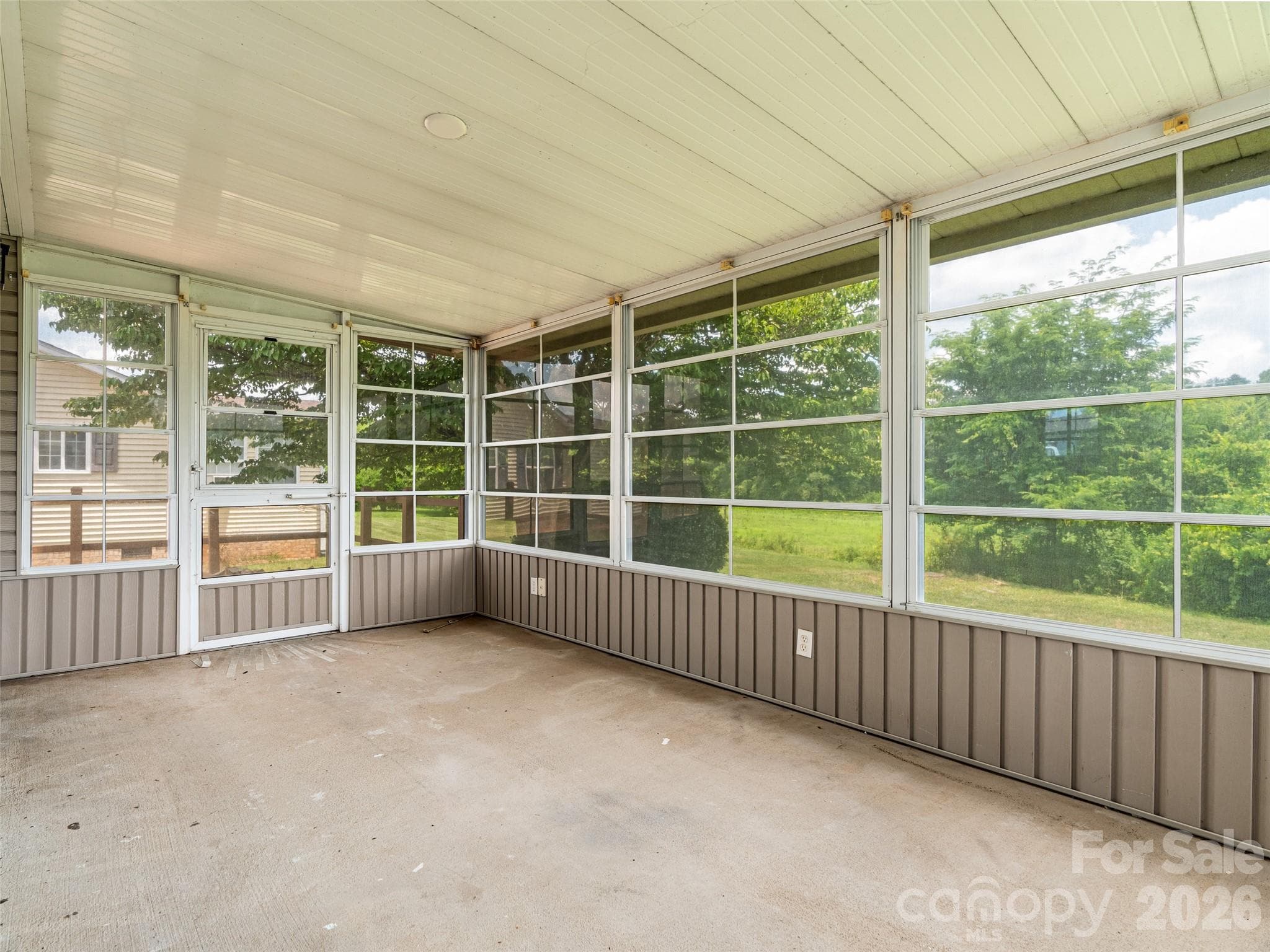 Single Family Residence at 448 Riverwind Drive, Hendersonville, photo 30 of 43