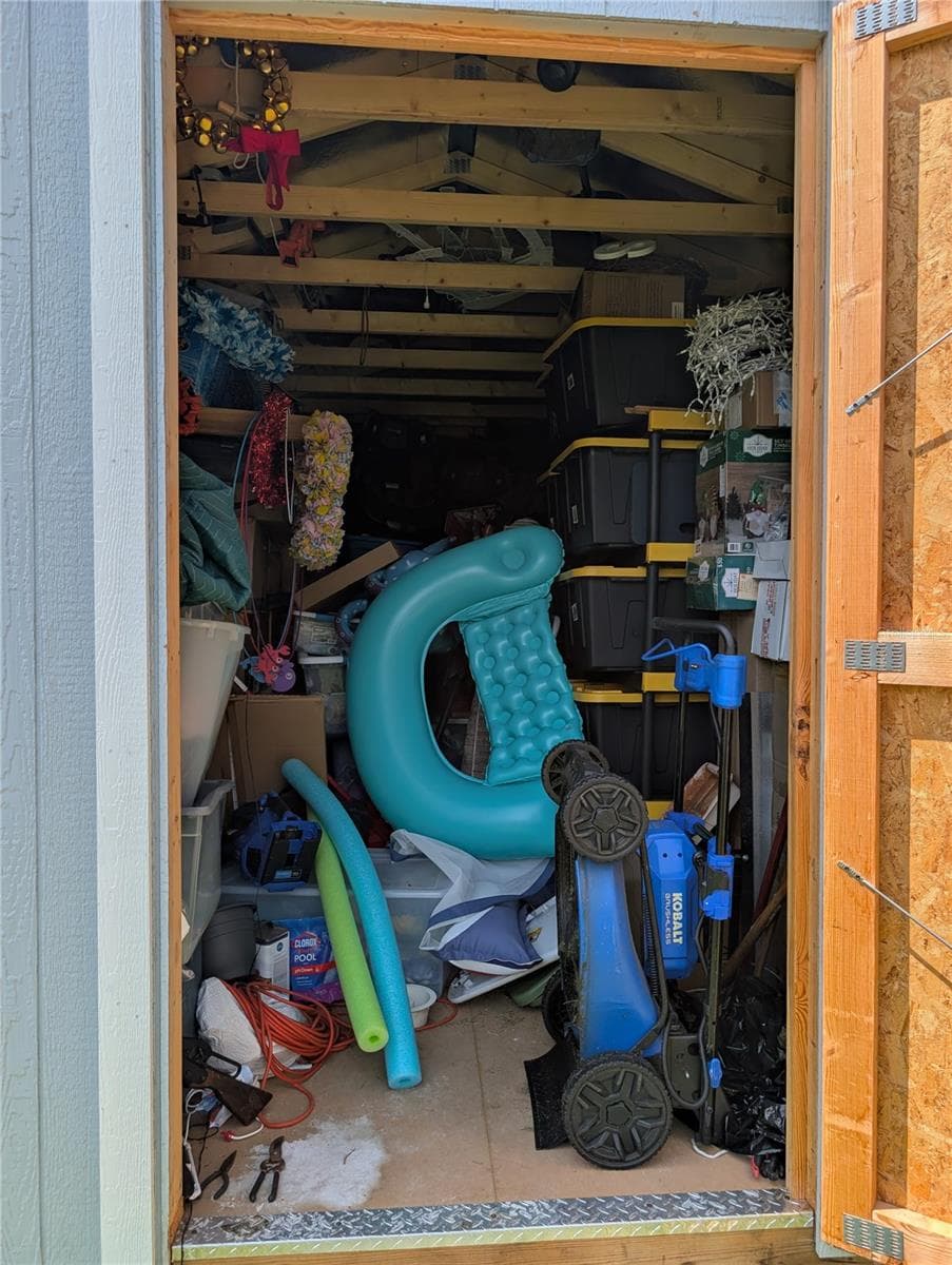 Outside storage building - 5832 NW 63RD PL, OCALA