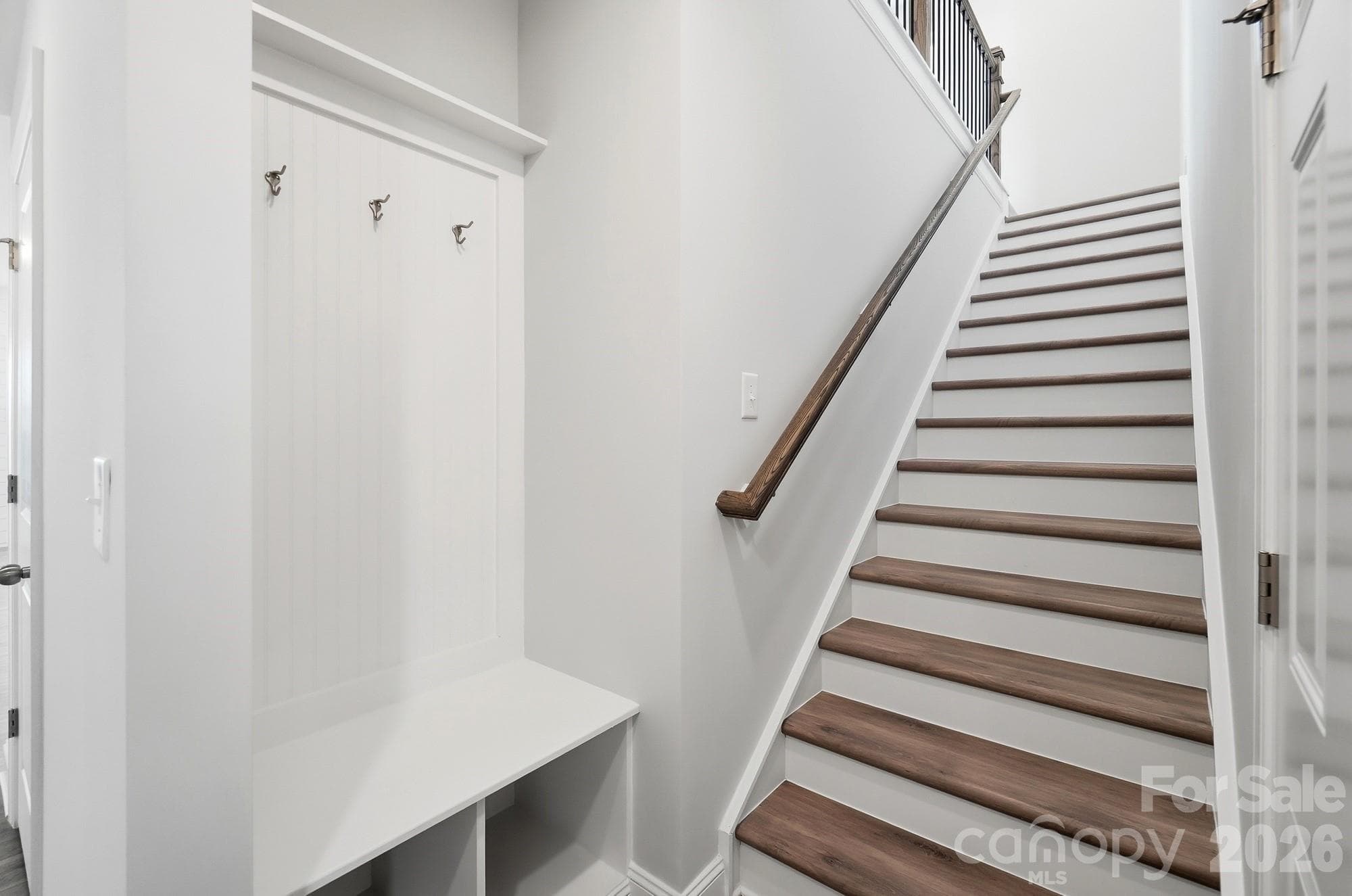 Staircase and drop zone - 3057 Constitution Lane, Gastonia