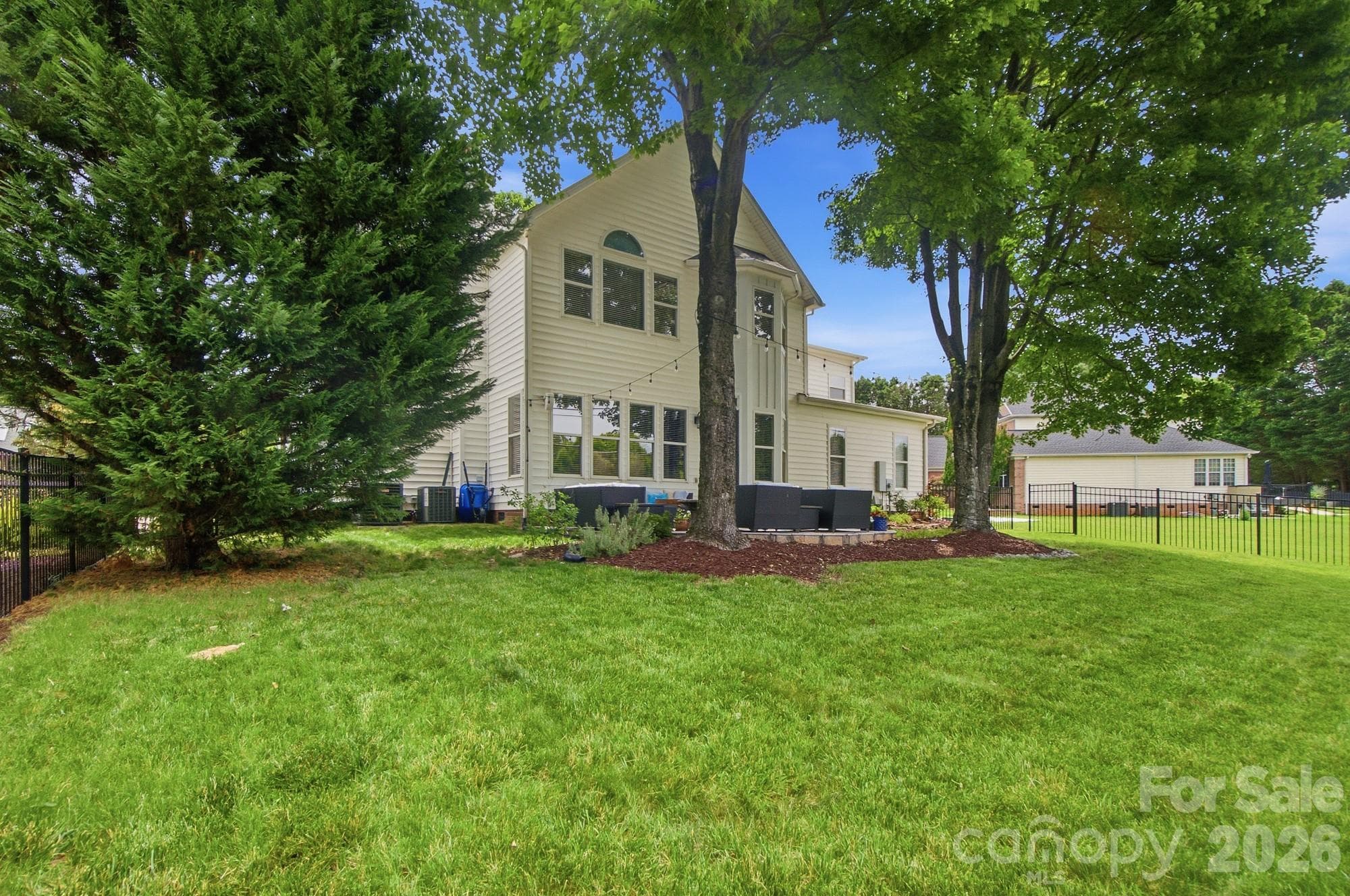 Single Family Residence at 21415 John Pines Drive, Cornelius, photo 39 of 45