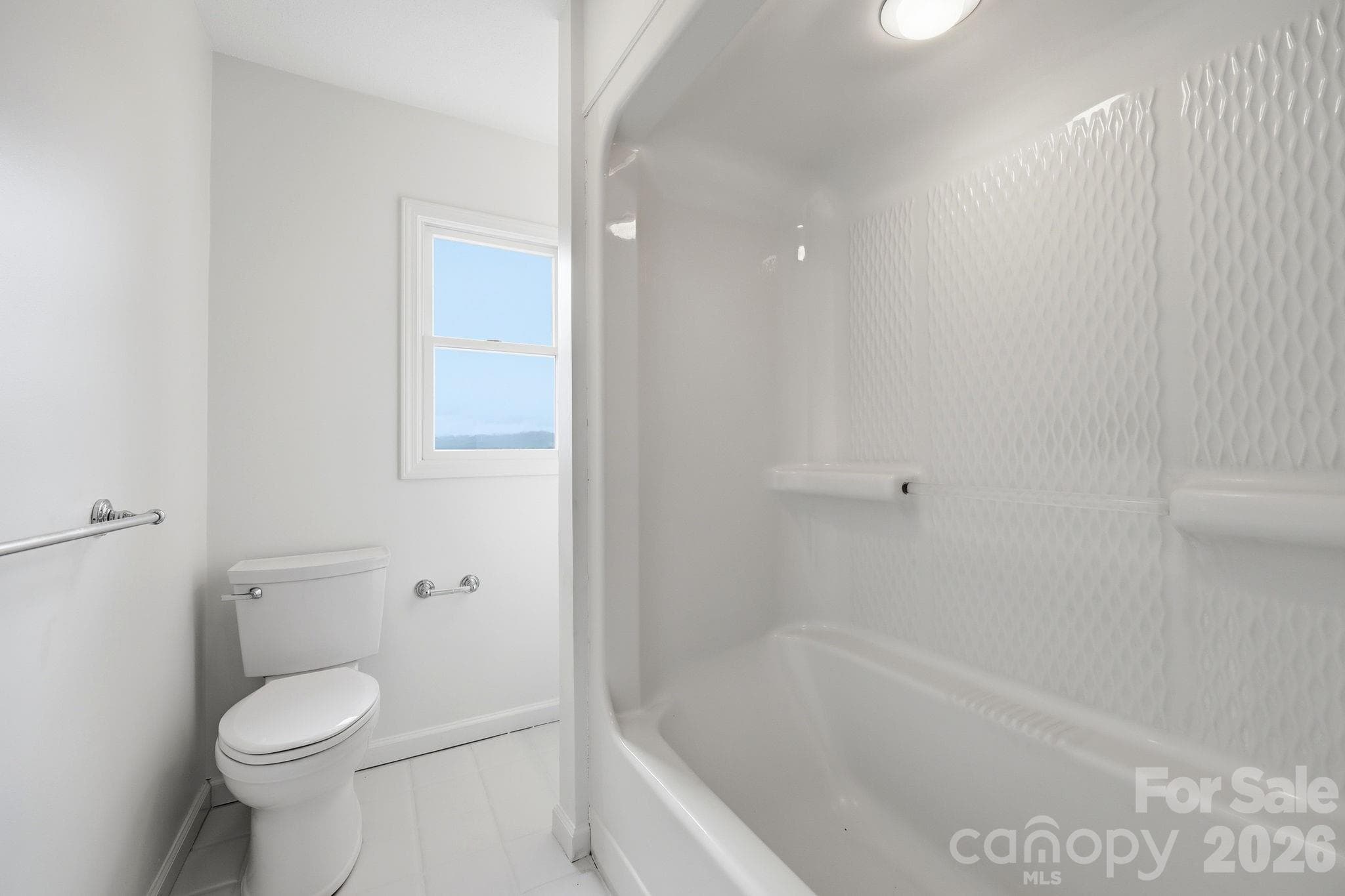 Shared Bath #2- - 1091 WINDSWEPT RIDGE Road, Marshall
