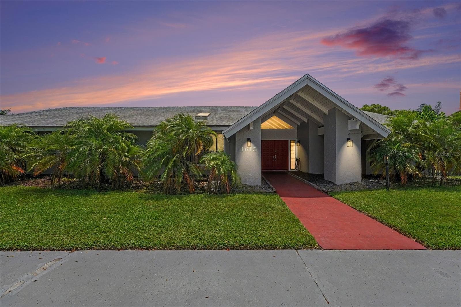 Single Family Residence at 1615 SAINT PAULS DR, CLEARWATER, photo 2 of 37