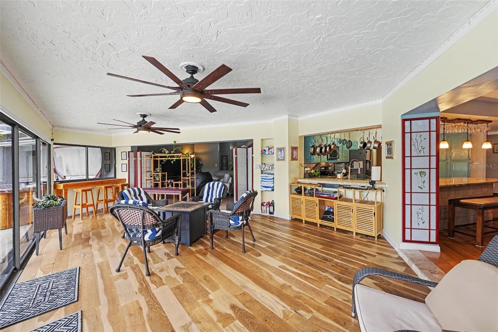 Single Family Residence at 1615 SAINT PAULS DR, CLEARWATER, photo 7 of 37