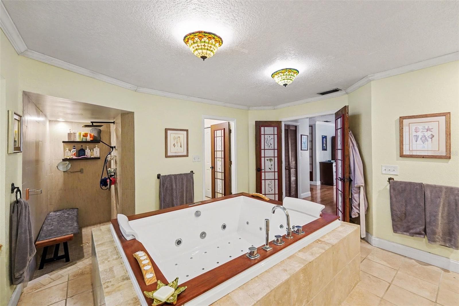 Single Family Residence at 1615 SAINT PAULS DR, CLEARWATER, photo 13 of 37