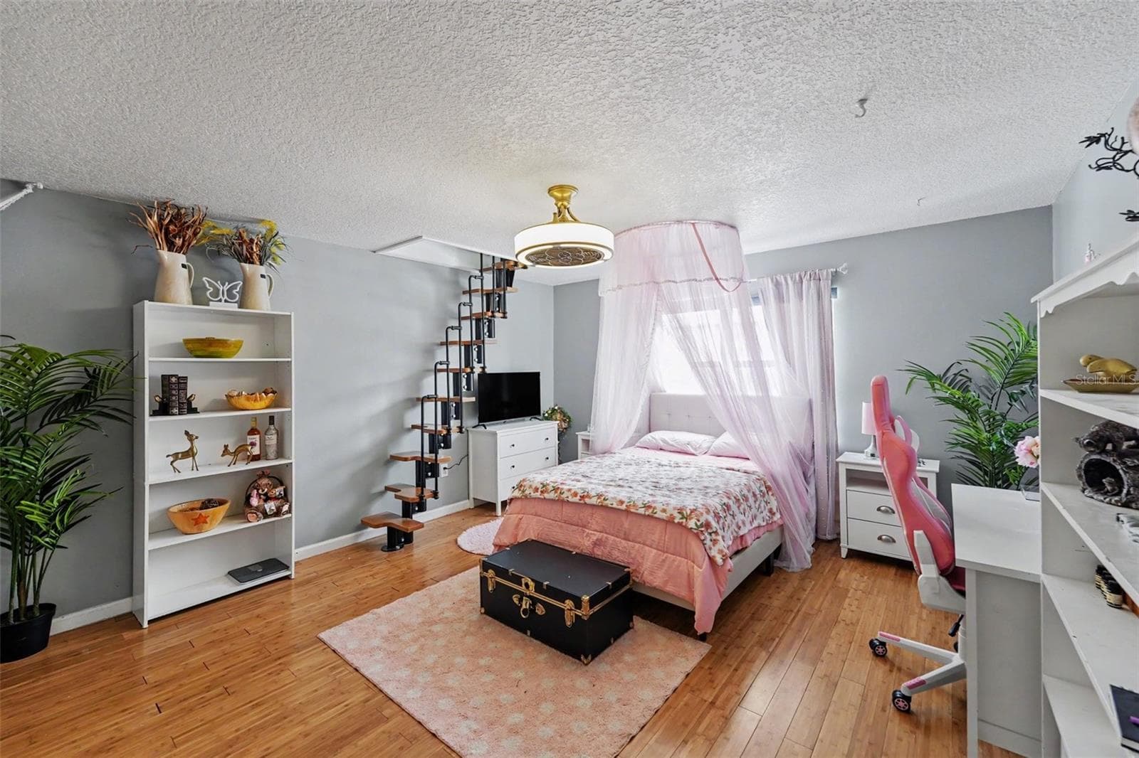 Single Family Residence at 1615 SAINT PAULS DR, CLEARWATER, photo 14 of 37