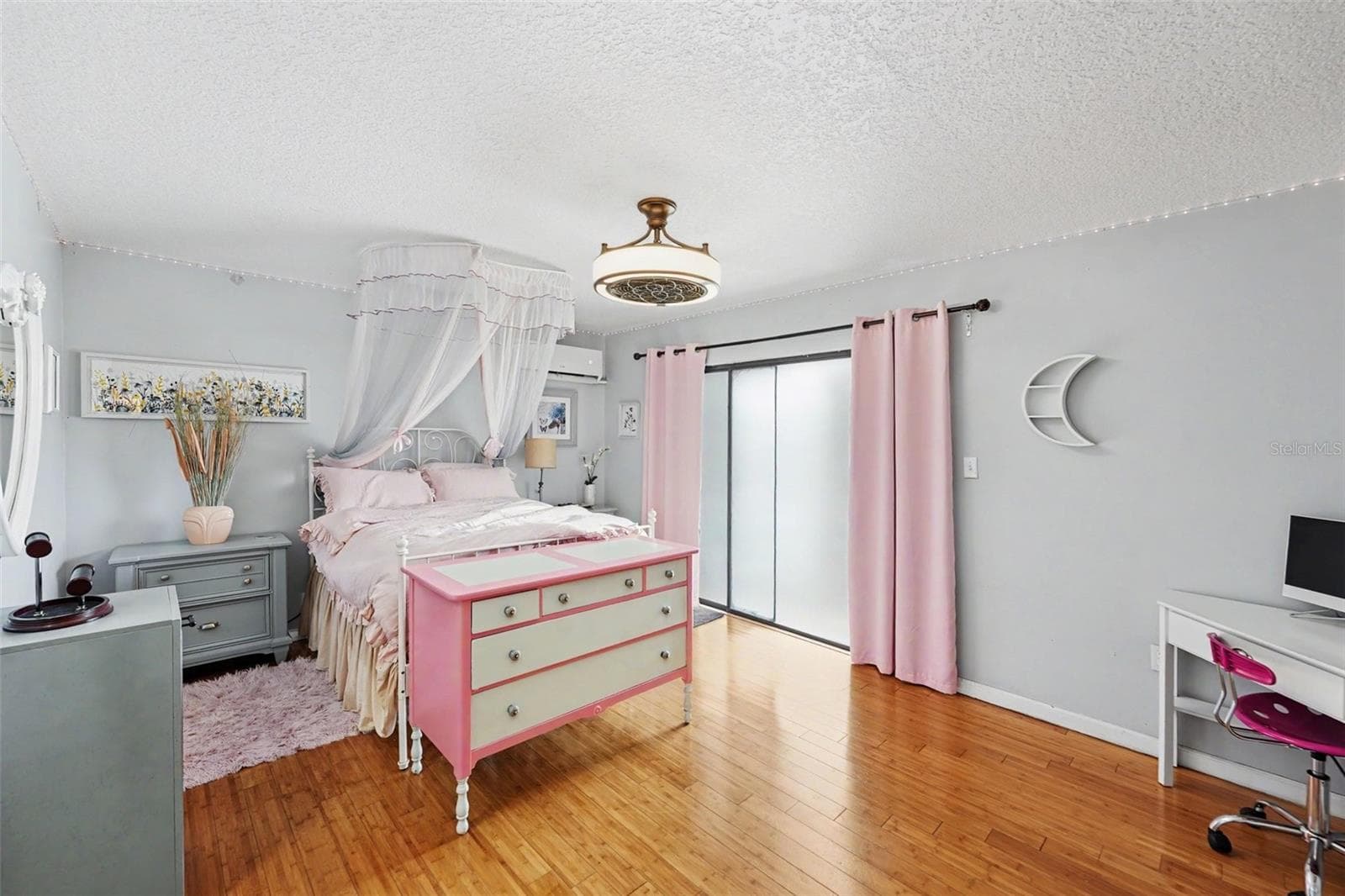 Single Family Residence at 1615 SAINT PAULS DR, CLEARWATER, photo 15 of 37