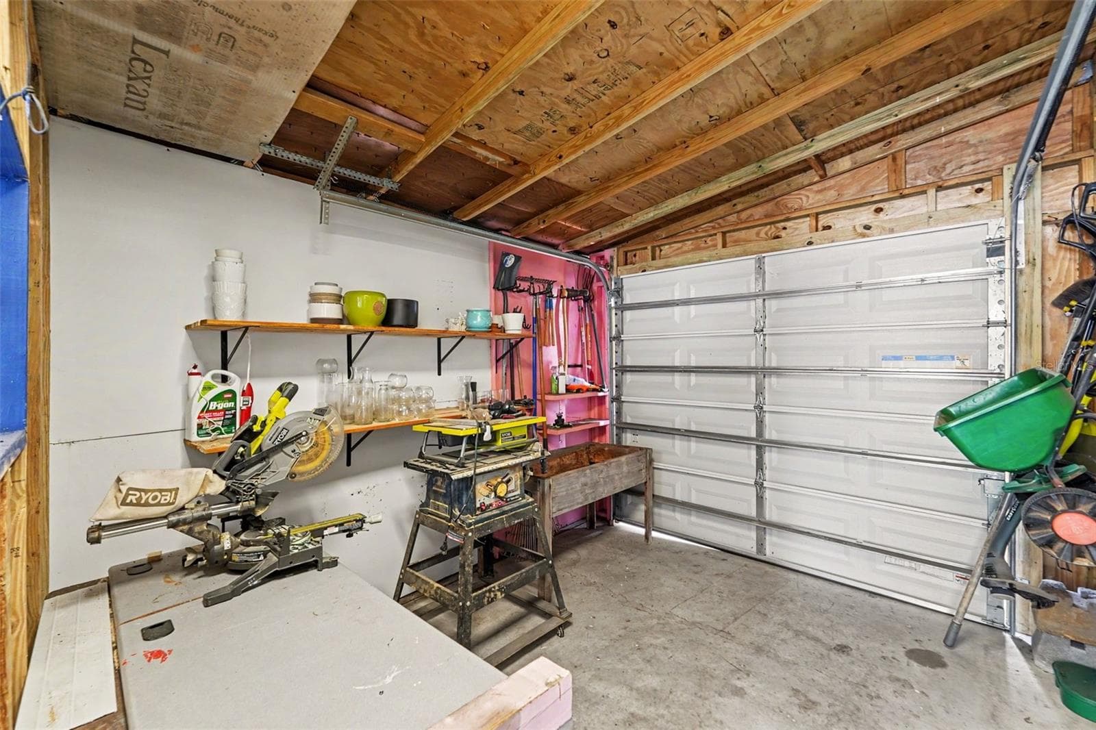 Single Family Residence at 1615 SAINT PAULS DR, CLEARWATER, photo 28 of 37