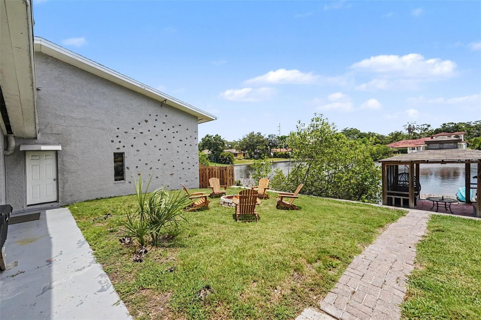 Single Family Residence at 1615 SAINT PAULS DR, CLEARWATER, photo 33 of 37