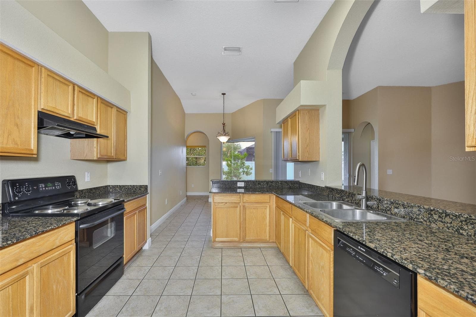 Single Family Residence at 11813 STONEWOOD GATE DR, RIVERVIEW, photo 20 of 45