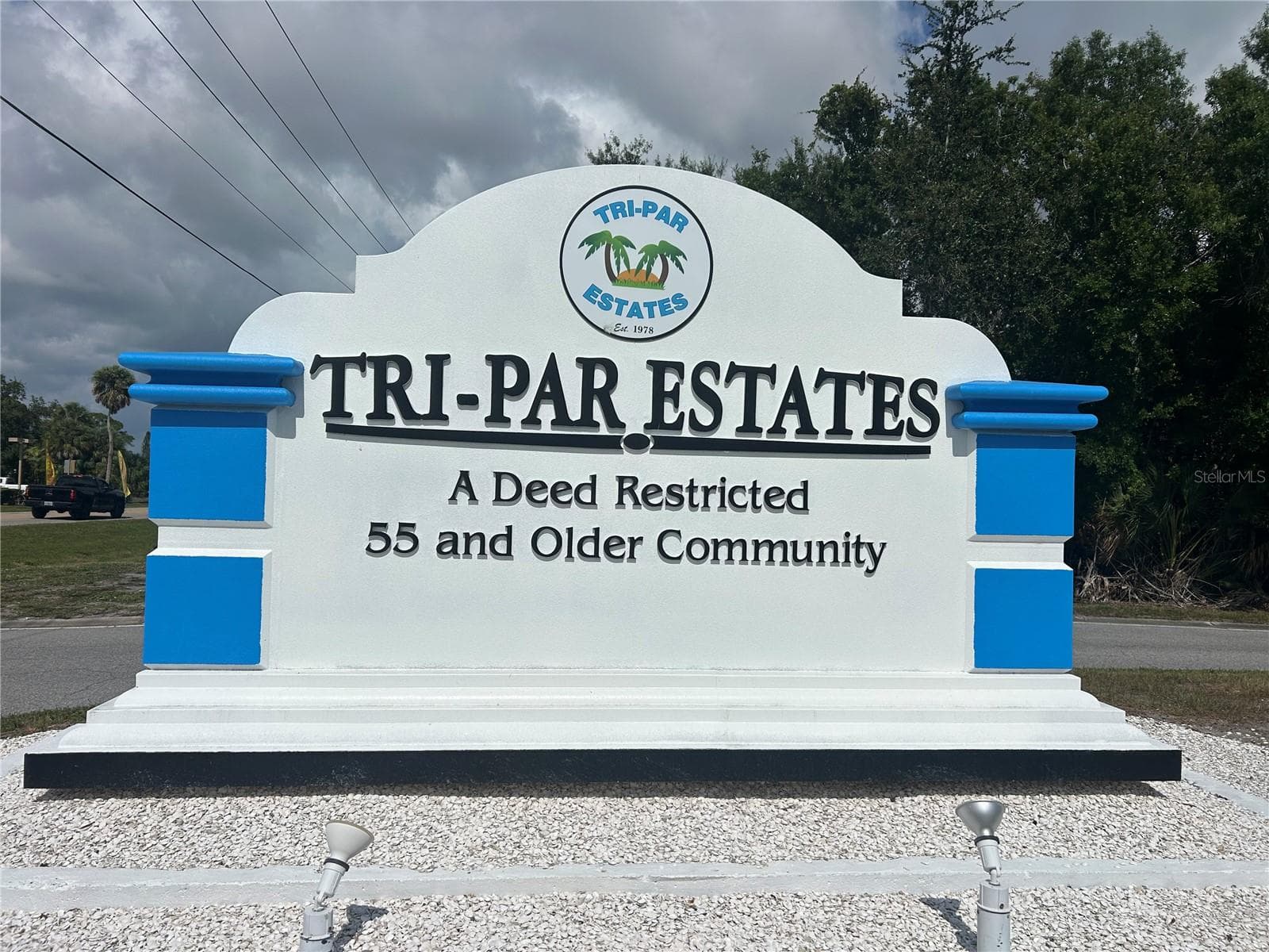 Mobile Home at 4775 TRI PAR DR, SARASOTA, photo 2 of 60